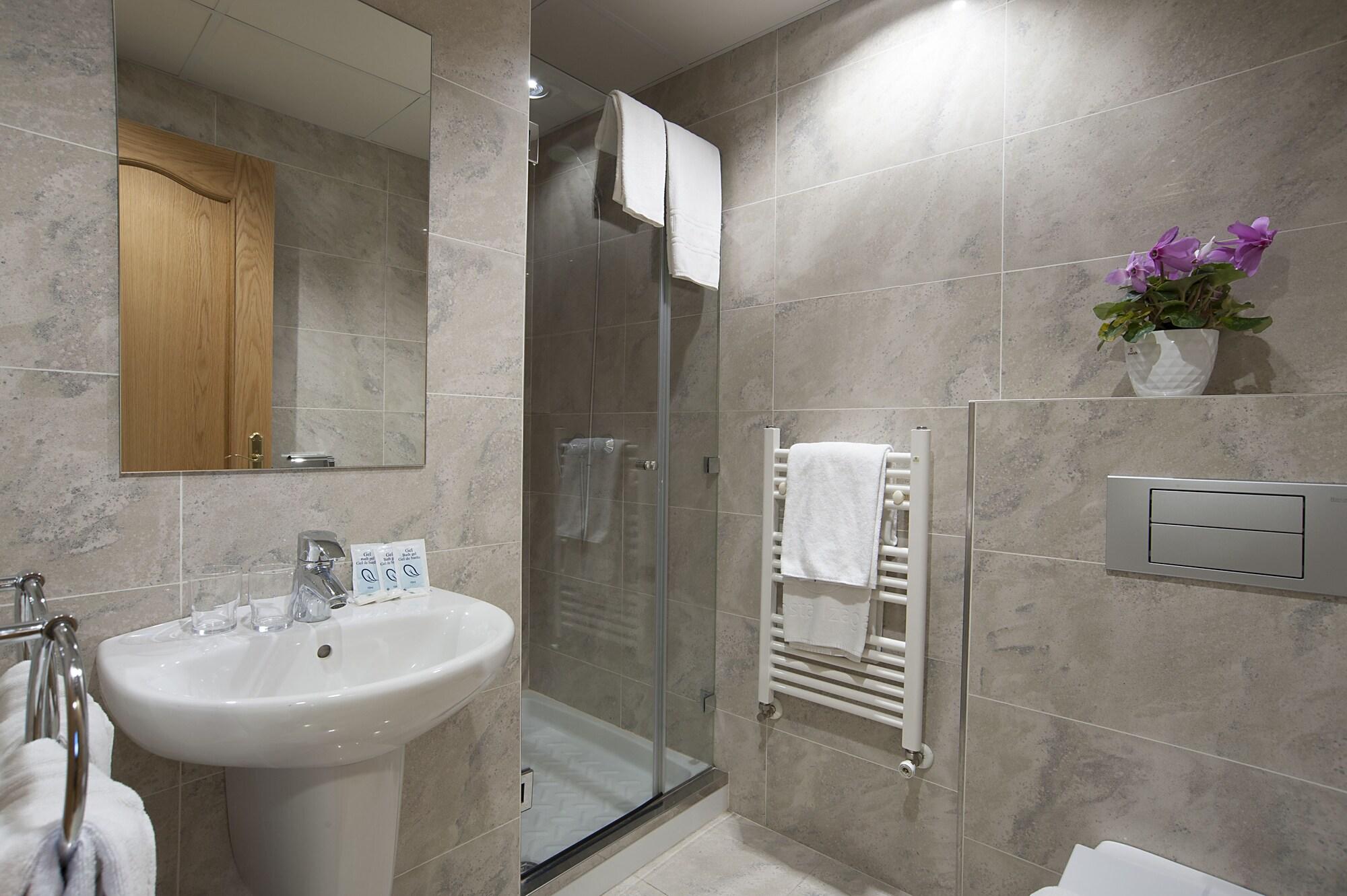 Iraipe Izaga Hostal Noáin المظهر الخارجي الصورة