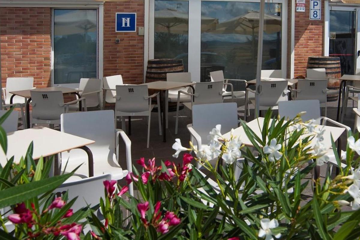 Iraipe Izaga Hostal Noáin المظهر الخارجي الصورة
